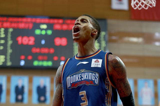 亚历山大35+8+9努尔基奇31篮板 雷霆力克太阳